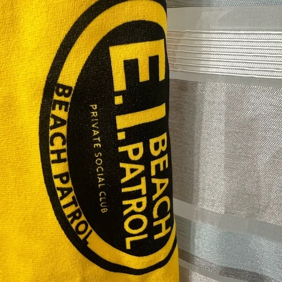 Kids UPF 50+Rash-guard Yellow Ocean Rescue Lifeguard Long Sleeve Shirt - Picture 6 of 9